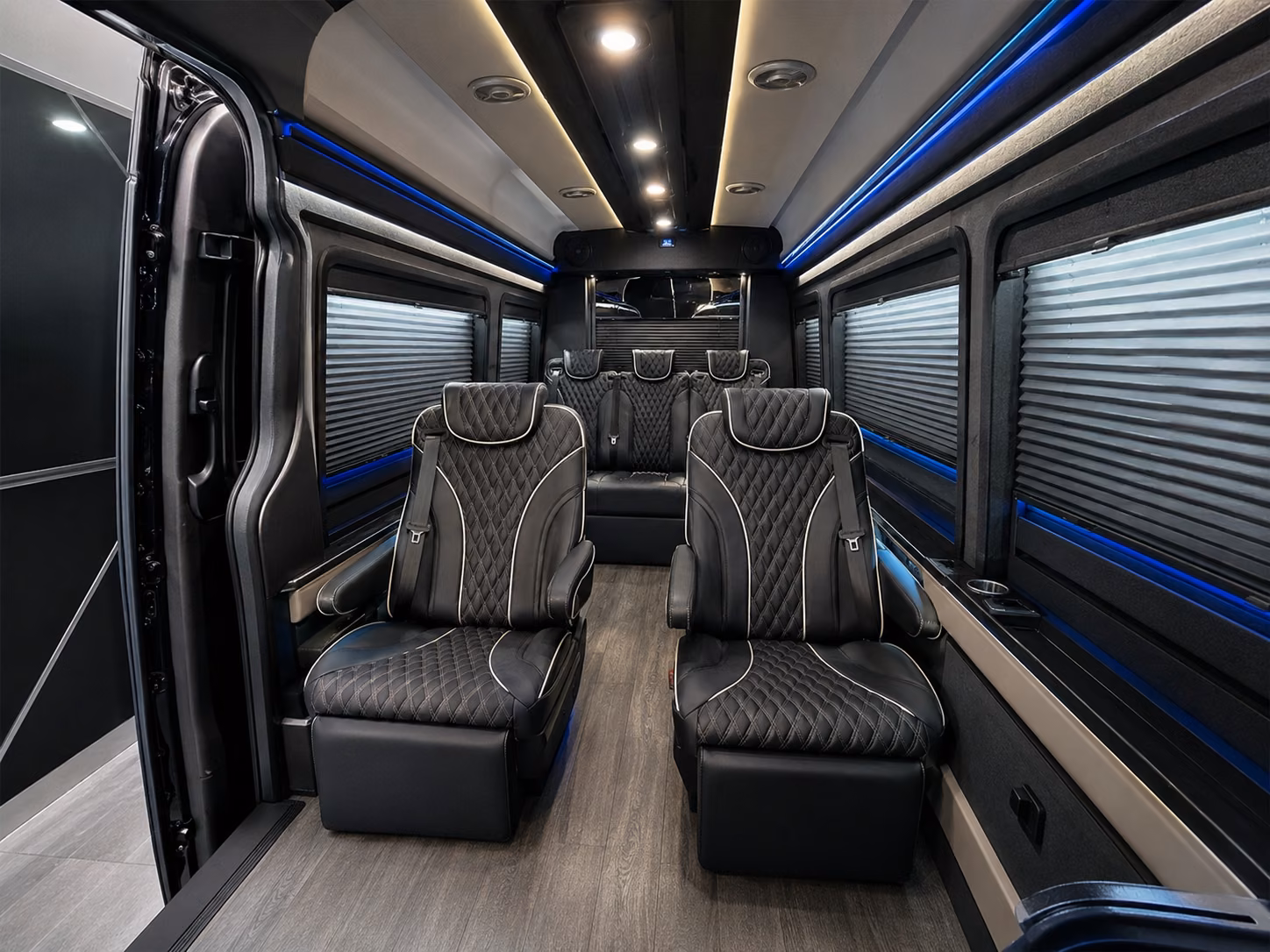 airport transfer buses for convention groups flying into dtw