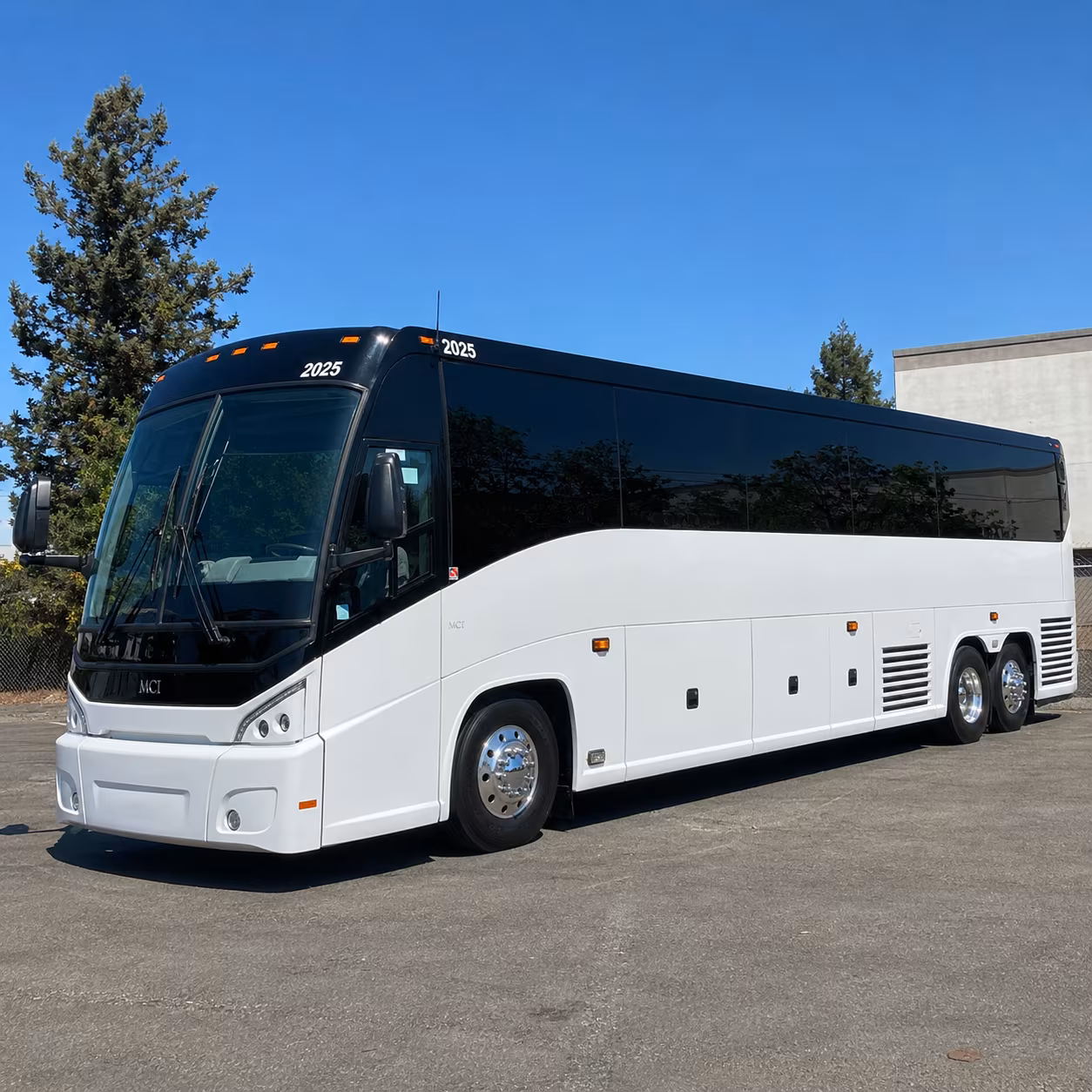 charter buses for auto industry events and trade shows in detroit