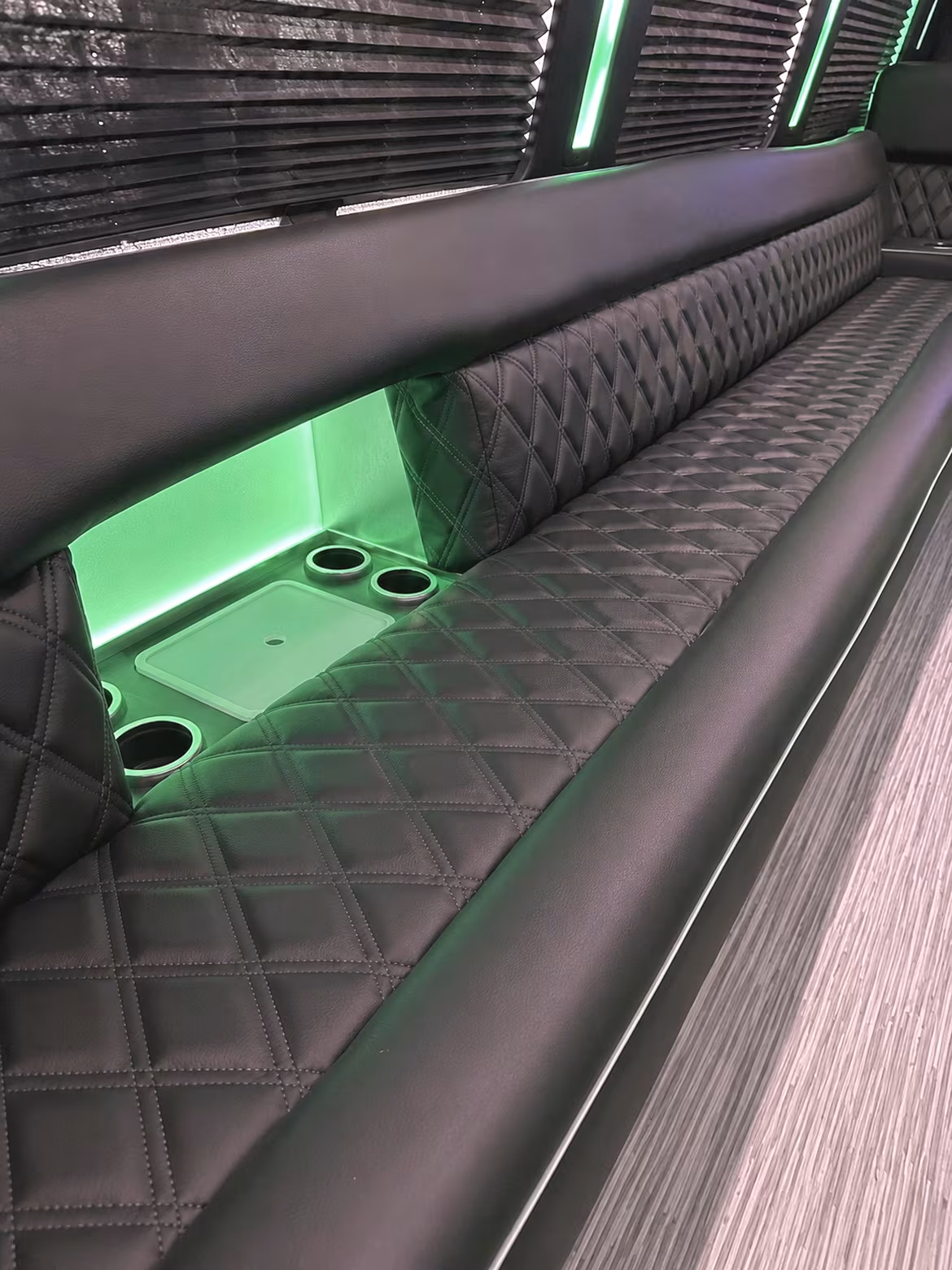 corporate event and conference shuttle buses in detroit