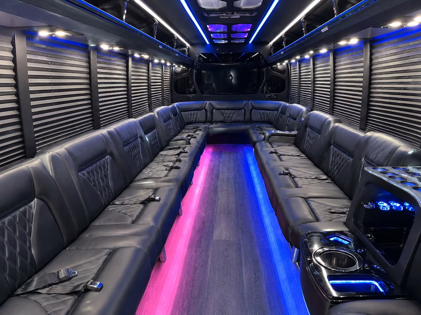 cruise and multi city group transfers connecting through detroit metro airport