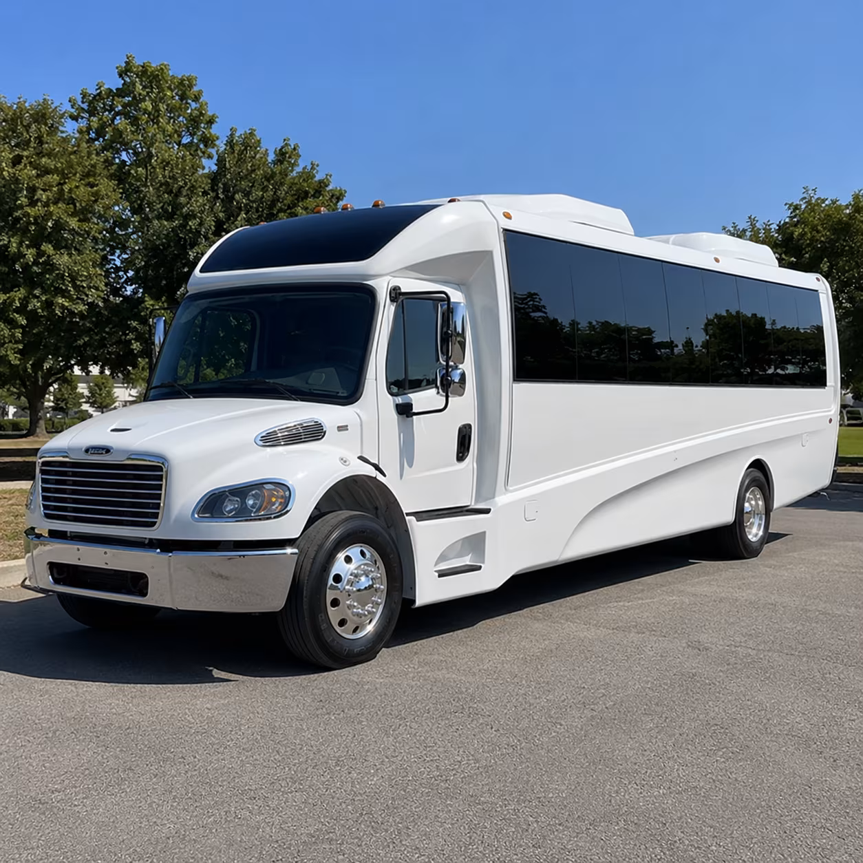 detroit 30 passenger minibus