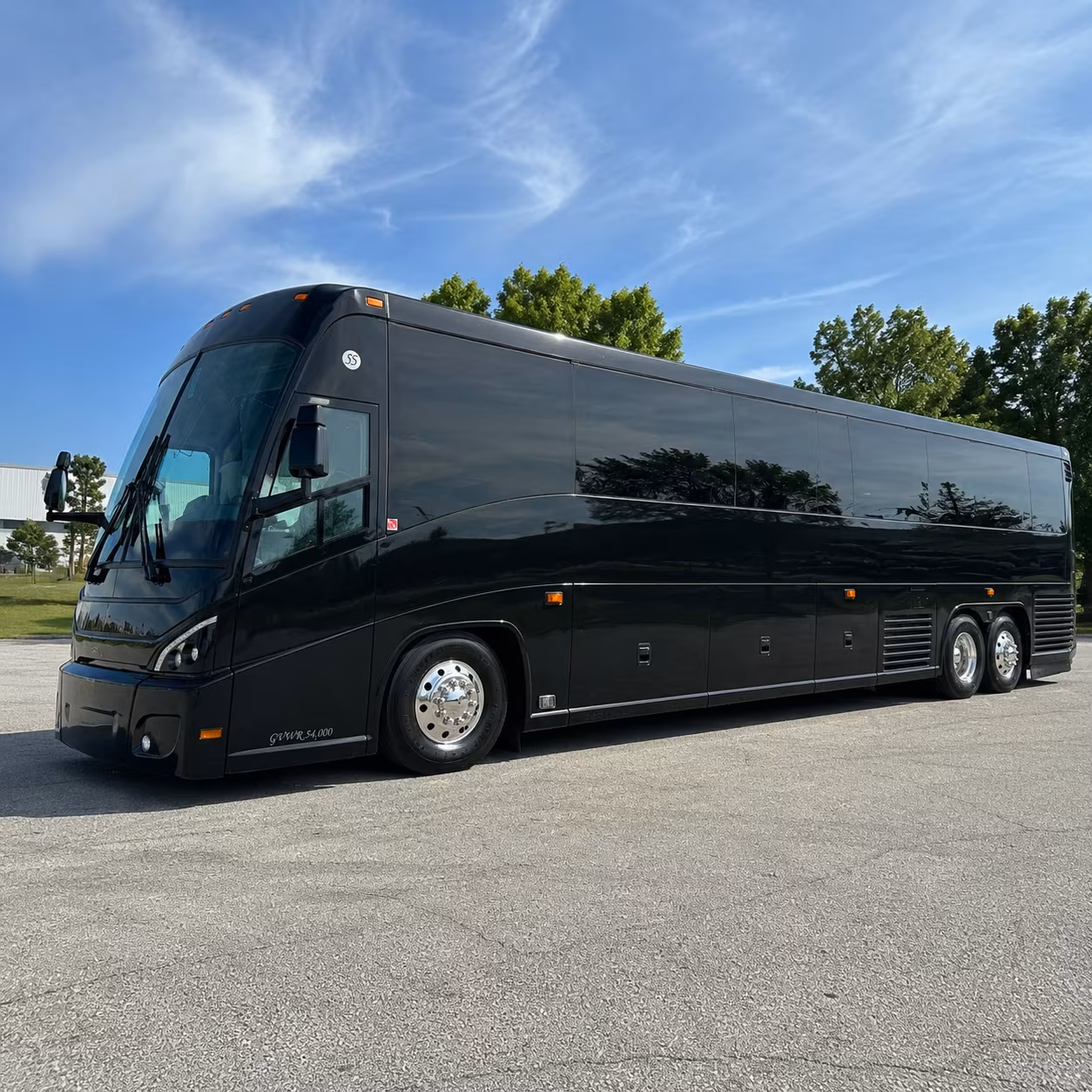 detroit 47 passenger charter bus
