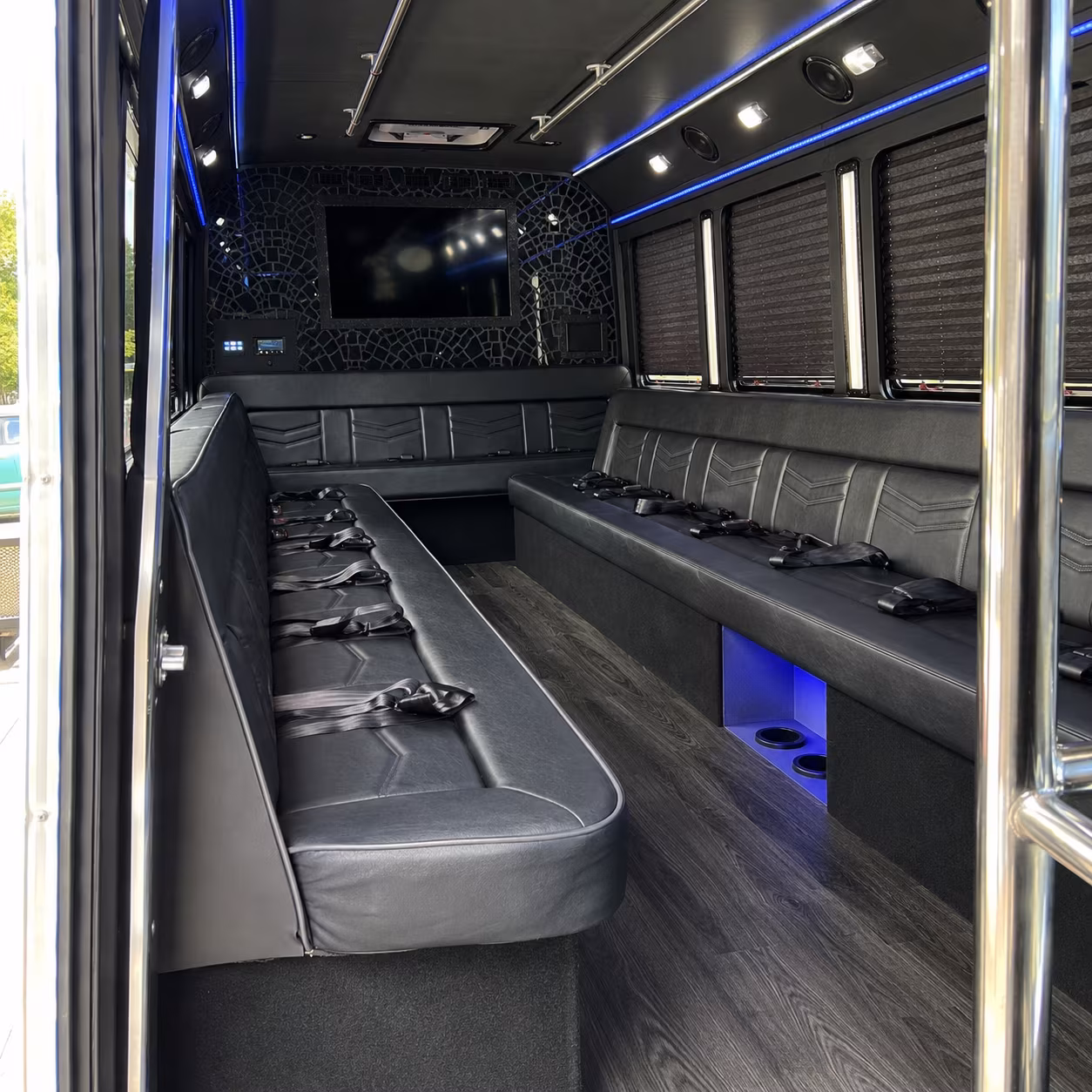 detroit corporate party bus rental
