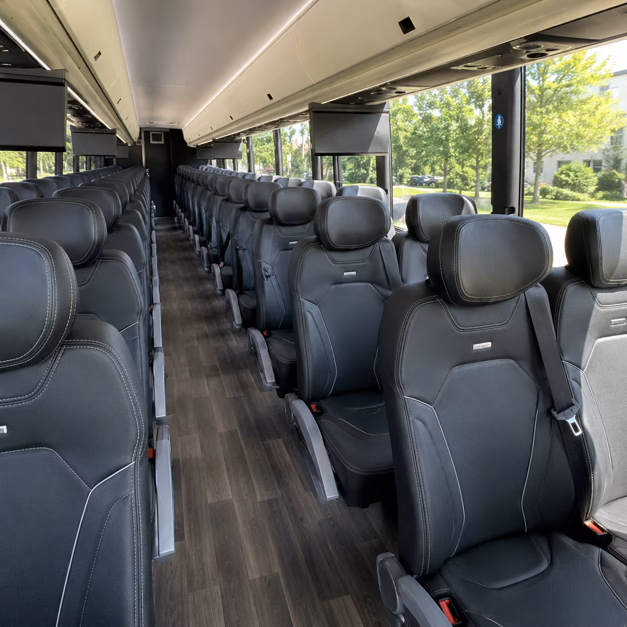 how one way transfers round trips and multi day bookings are priced in detroit